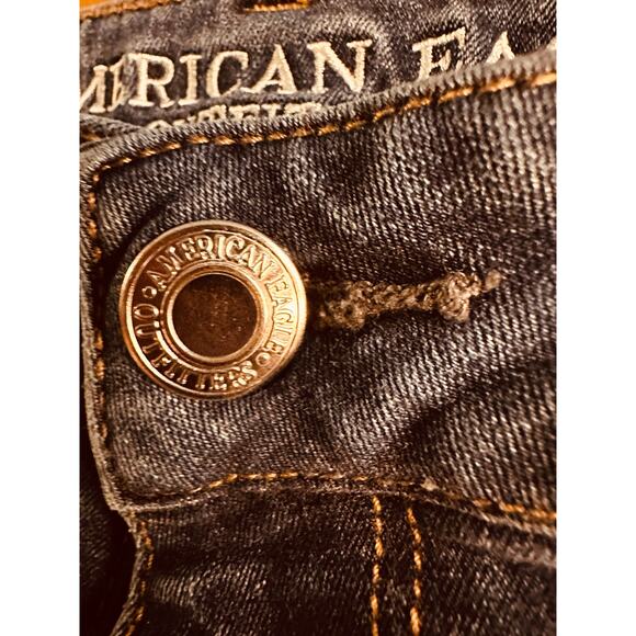 American Eagle Outfitters Women's AEO Denim Jegging Jeans Stretchy Size 12 - Picture 3 of 8